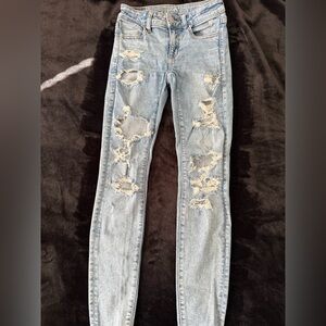 American Eagle Outfitters Light Blue Distressed Skinny Jeans